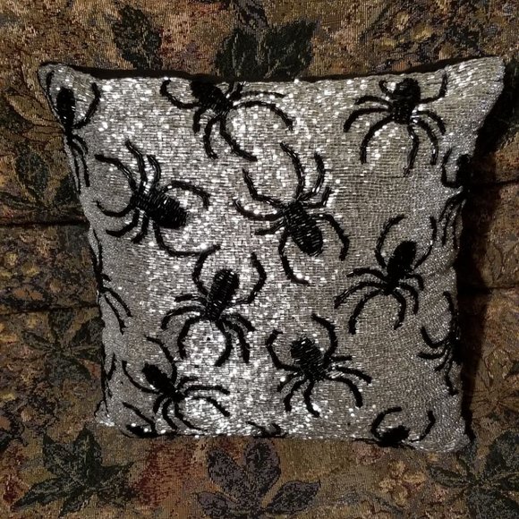 Vintage, hand beaded glass spiders & sparkly glass beads cushion, Noir Night - Picture 3 of 15